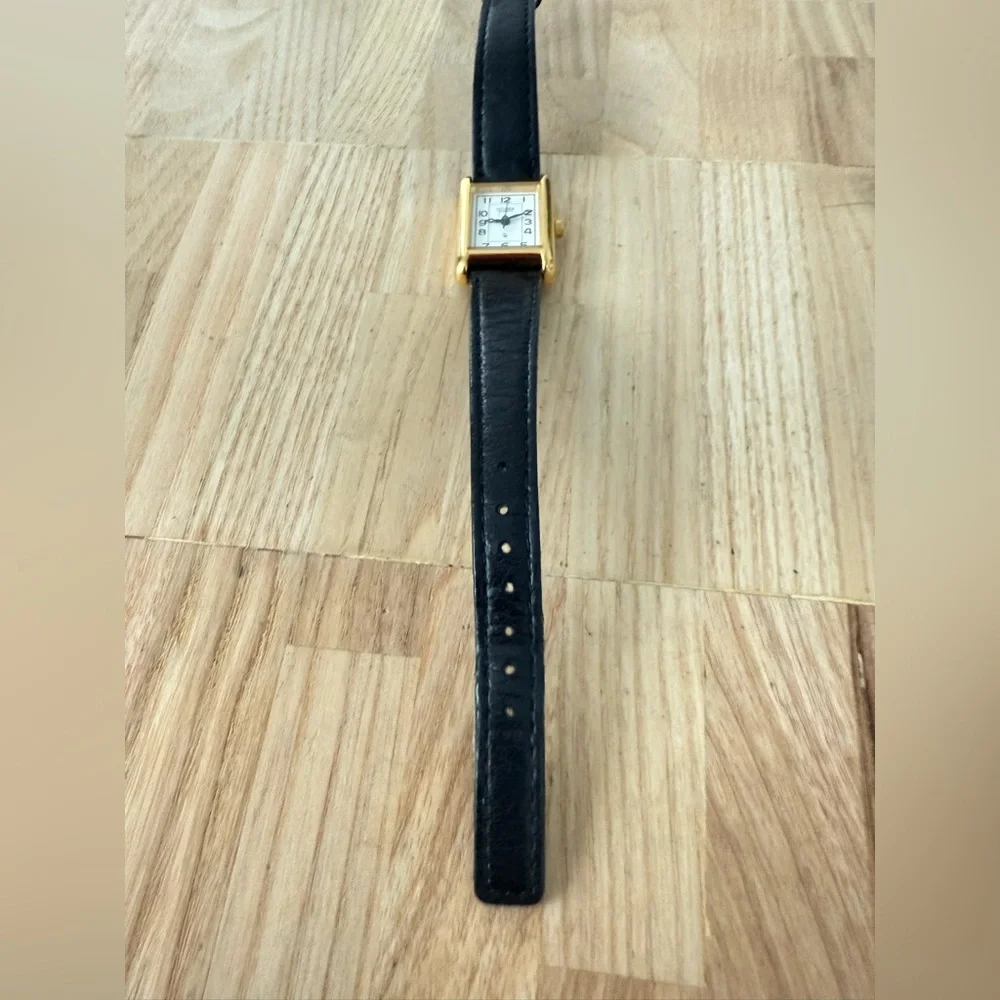 Citizen Quartz ladies tank rectangular gold tone black leather watch NEW BATTERY